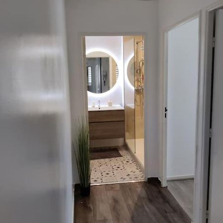 App 5 Pers, Parking, 3Mn Rer A, 40 Mn Du Centre De Paris, Cergy Le Haut Apartment ภายนอก รูปภาพ