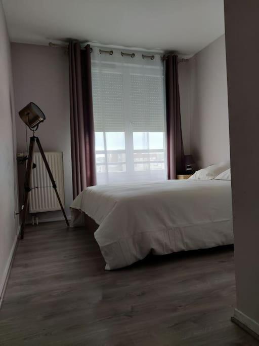 App 5 Pers, Parking, 3Mn Rer A, 40 Mn Du Centre De Paris, Cergy Le Haut Apartment ภายนอก รูปภาพ