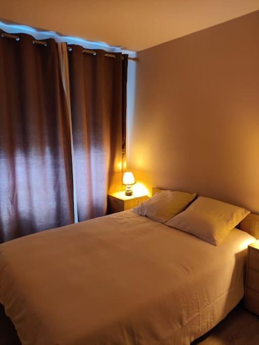 App 5 Pers, Parking, 3Mn Rer A, 40 Mn Du Centre De Paris, Cergy Le Haut Apartment ภายนอก รูปภาพ